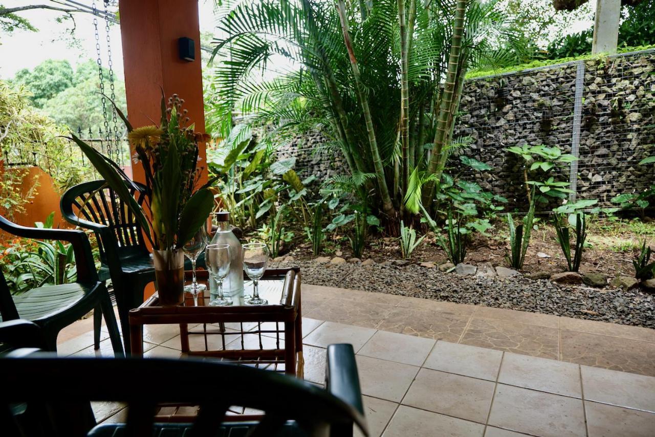 Terminal Private Near Airport 24h Self Check In * Concepcion (Alajuela)