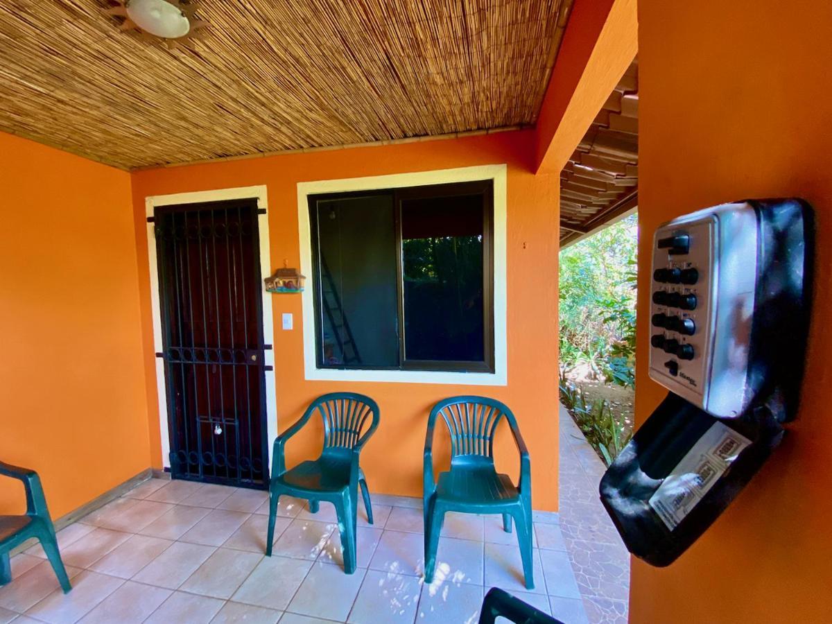 Terminal Private Near Airport 24h Self Check In Concepcion (Alajuela)
